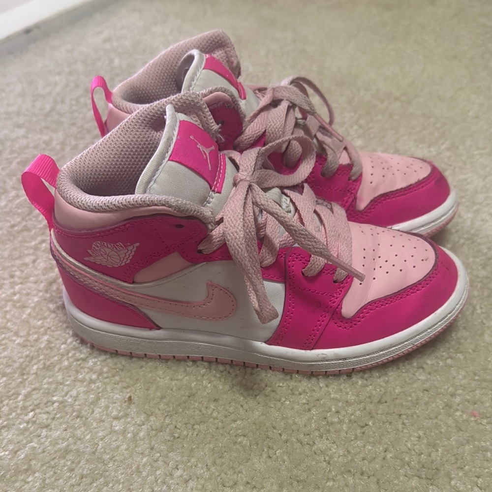 Nike Kids Pink Sneakers